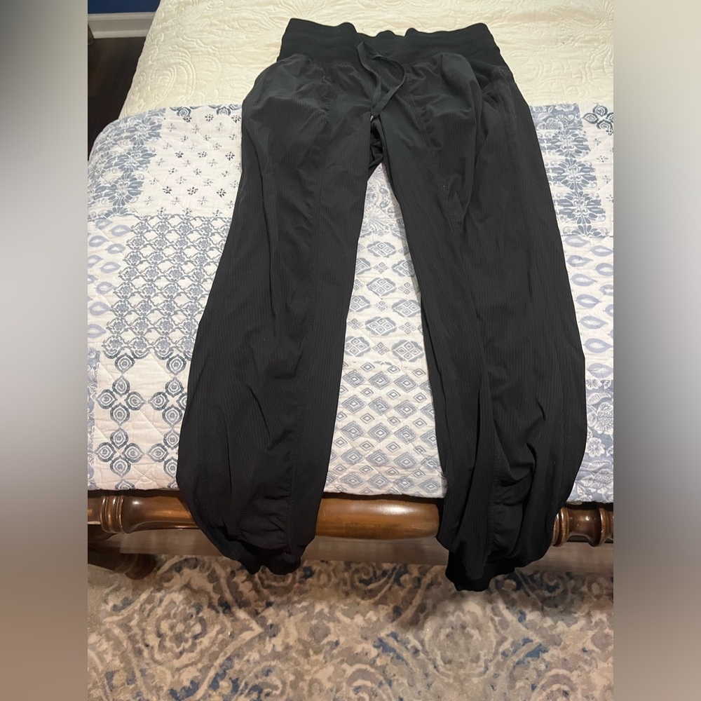Lululemon Dance Studio High Rise Joggers, Full Length, Size 4